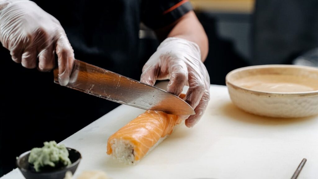 A Good Knife & Cutting Board
