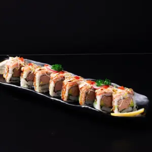Crunchy Salmon Mentai Roll